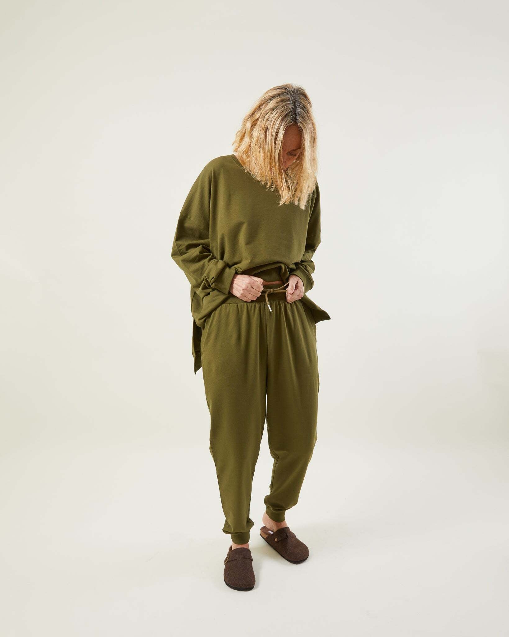 Lulu Sweatshirt Khaki Chalk at Castle Ashby